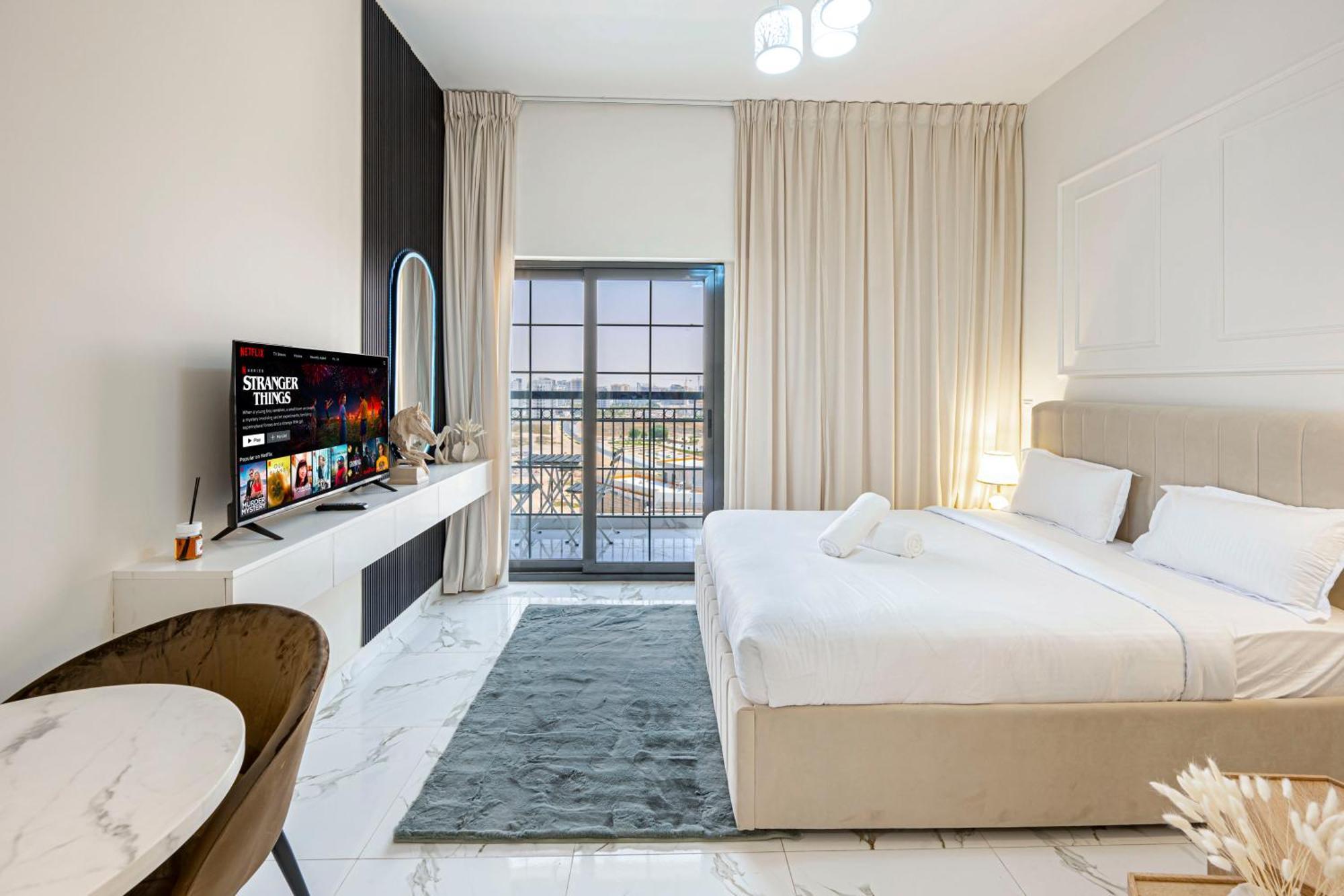 Urban Getaway In Dubailand شقة *