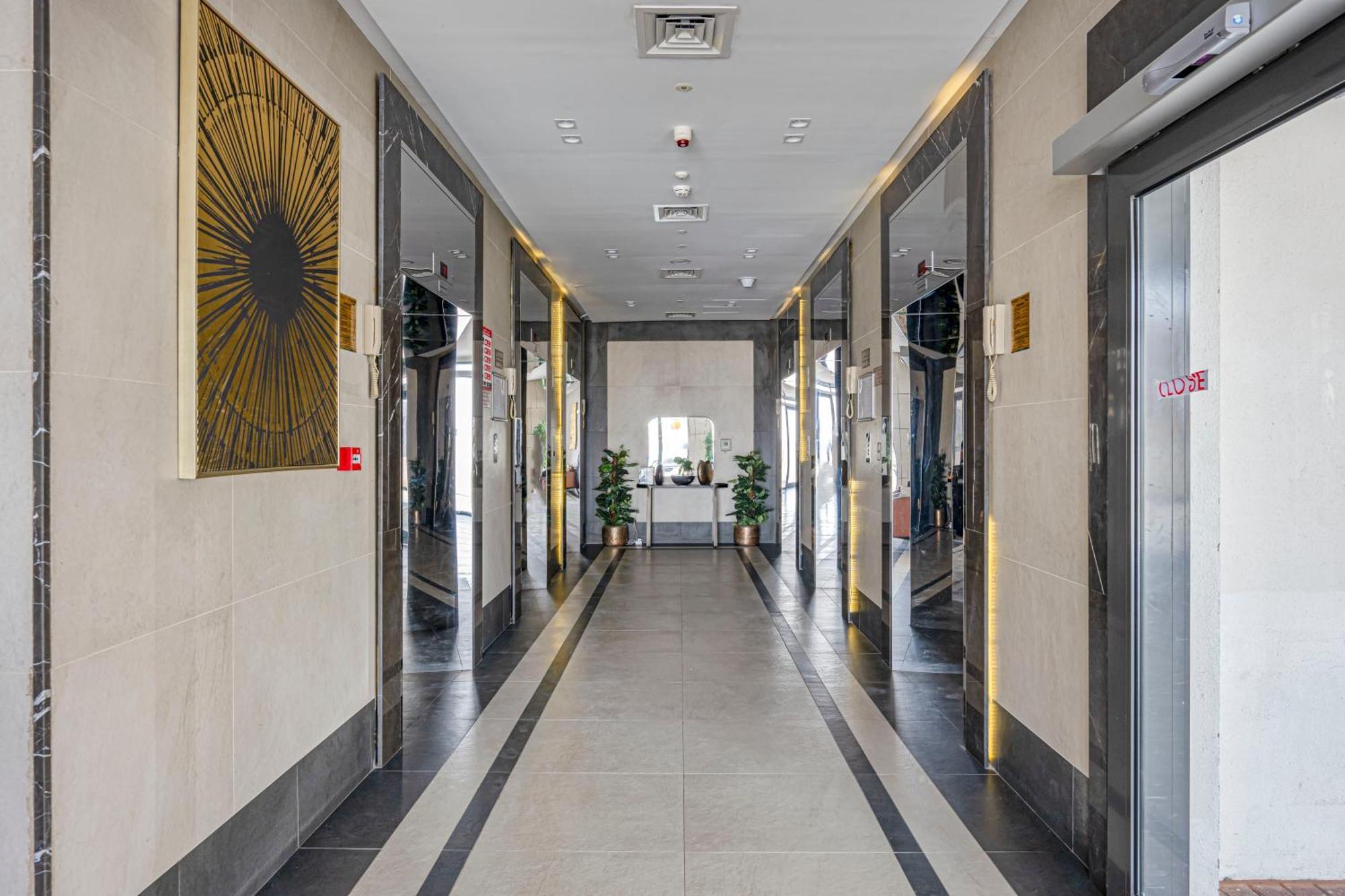 Urban Getaway In Dubailand شقة *